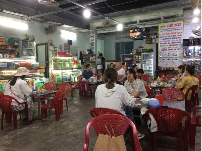Thành phố du lịch biển Việt Nam và những mạch sống thầm lặng 3